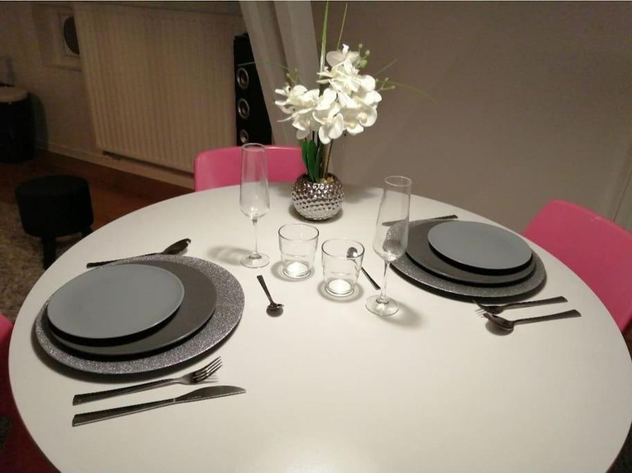 The Pop-art Luxury Apartment Charleroi